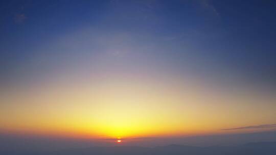 日出天空云彩日出