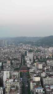 竖版航拍四川宜宾建设宜宾城市风光