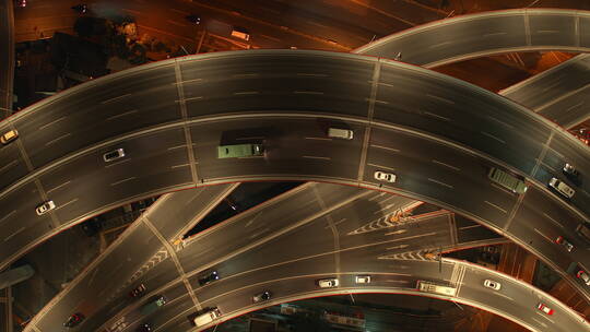 4K航拍上海南浦大桥黄桥面车辆穿梭夜景透视