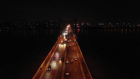 航拍杭州钱塘江大桥夜景