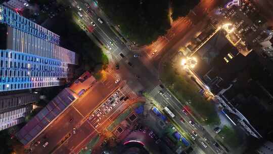 山东省青岛市十字路口车流夜景航拍山东路东