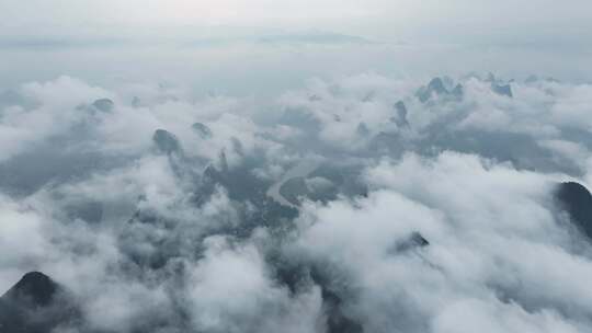 航拍桂林山水风光云雾缭绕