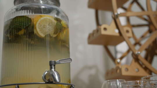 柠檬叶茶大透明茶罐