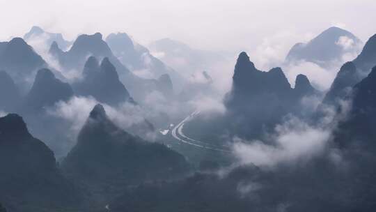 桂林漓江山水风光航拍阳朔日出云海壮丽风景