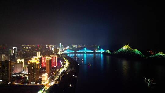 航拍湖北宜昌沿江大道夷陵长江大桥夜景