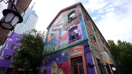 济南老商埠/彩色涂鸦建筑街道景象