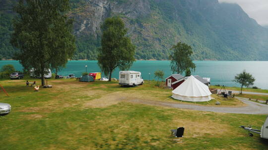 挪威峡湾岸边的露营地视频素材模板下载
