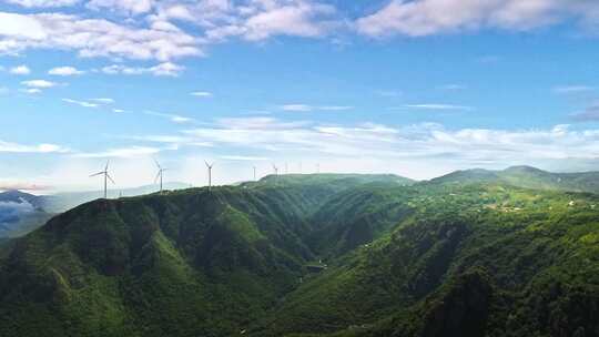 航拍延时山川自然风车山谷风景文旅视频素材