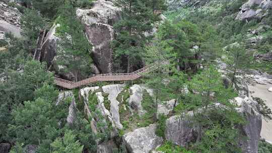 达古峡谷航拍风光