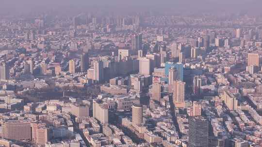 冬季城市住宅区和高楼鸟瞰全景