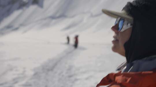 徒步旅行者，雪，山，帽