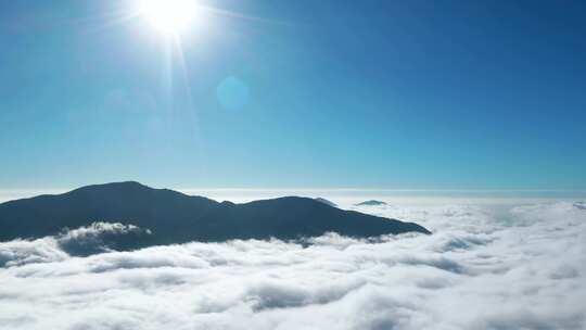 云海日出延时阳光山峰太阳森林大气震撼开场