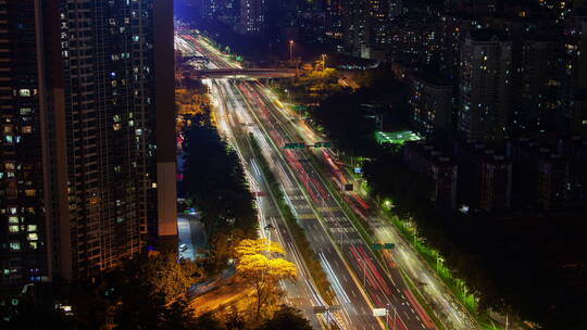 夜幕下街景延时景观