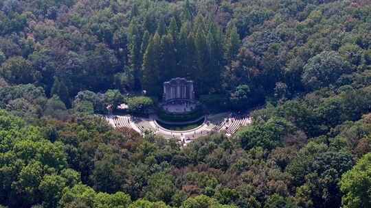 航拍南京钟山风景区音乐台秋日风光