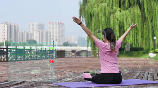 亚洲中国女性女士带耳机运动