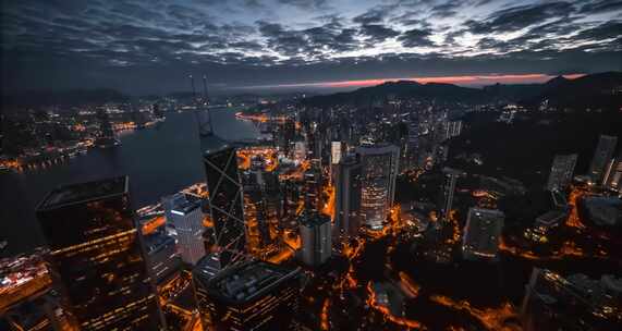 香港城市灯光和建筑物天线