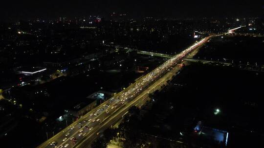 航拍城市大道夜间交通