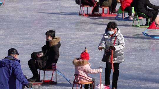 北京冰雪节滑冰场视频素材模板下载