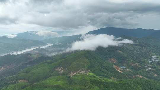 航拍福建福州闽清云溪漫谷山谷风光