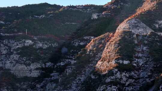 秋日红叶森林航拍满山红叶