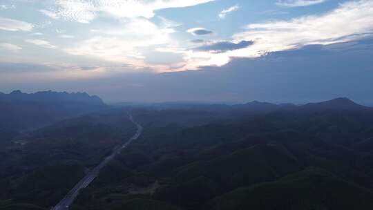 广西百色市平果市附近绵延大山