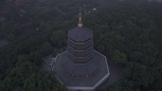 清晨日出航拍杭州西湖雷峰塔