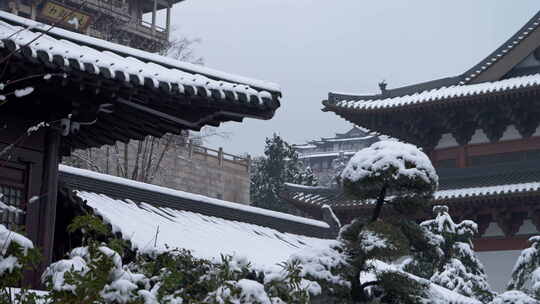 杭州径山寺中式古建筑雪景