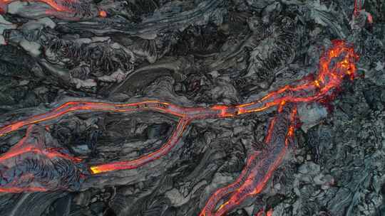 航拍火山岩浆流动