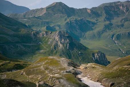 坚定 奔赴战场 党政 奔赴战场 无畏冲