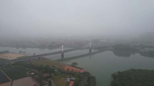 阴雨绵绵的广东东江流域航拍