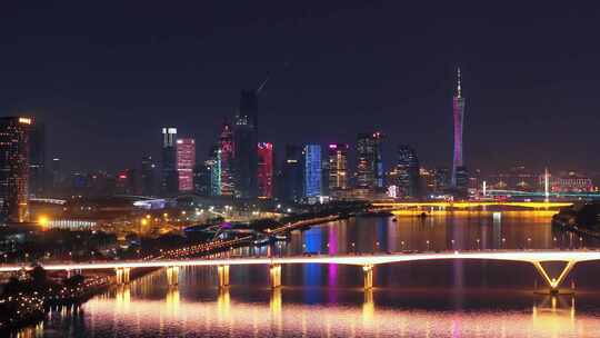 广州琶洲大桥夜景车流