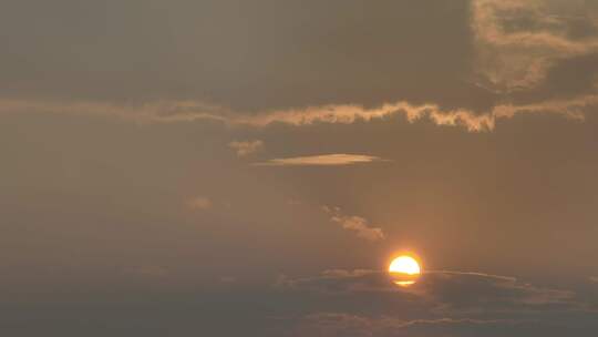 上海金山区傍晚夕阳