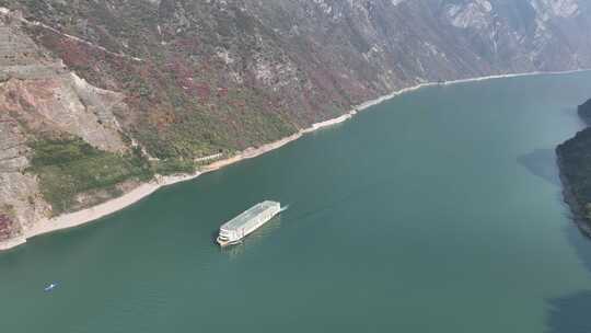 长江三峡巫峡红叶