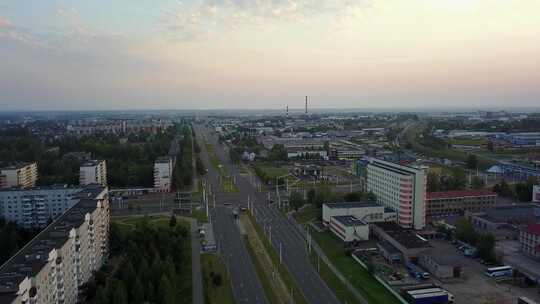 航拍城市建筑和街道