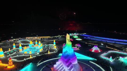 23届哈尔滨冰雪大世界跨年烟花表演