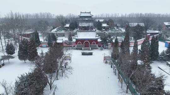 4K航拍新乐伏羲台雪景视频素材模板下载