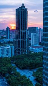 广州城市高楼建筑与夕阳晚霞延时风光