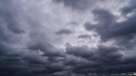 乌云延时天空阴天暴风雨来临台风天气阴雨天