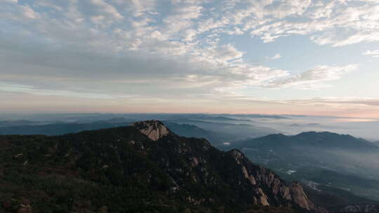 泰山山顶云海日出