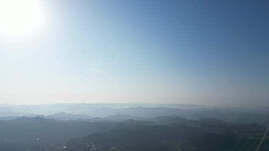 山川云雾千里江山