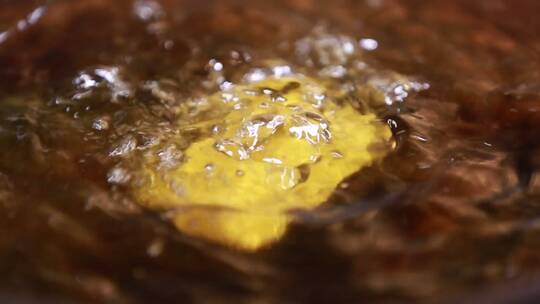 食用油色拉油炸制美食 (2)视频素材模板下载