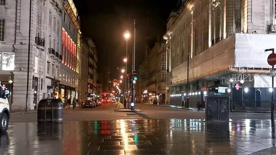 城市街道夜景的延时拍摄