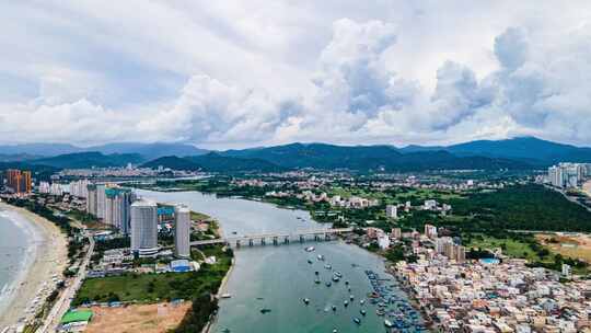 广东惠州惠东双月湾沙滩海岸线延时航拍4k