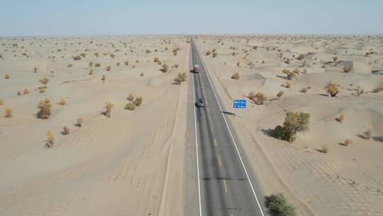 原创 新疆塔克拉玛干沙漠公路旅行视频素材模板下载
