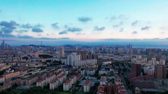 4k 航拍青岛老城区建筑景观天际线