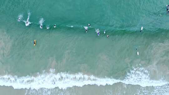 大海海边沙滩礁石航拍