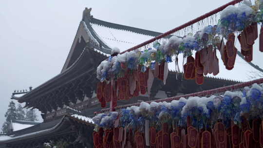 杭州径山寺中式古建筑寺庙雪景