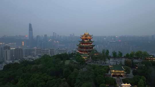 重庆鸿恩寺航拍阴天鸿恩寺森林公园城市风光