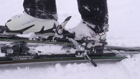 双板滑雪穿固定器
