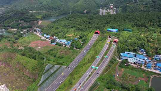 航拍重庆九龙坡白市驿快速路隧道路网